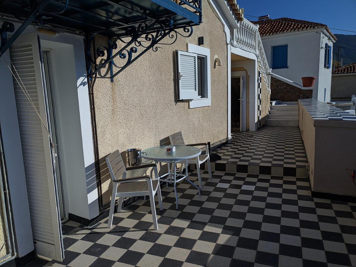 Summer Dream Poros Town Ngoại thất bức ảnh